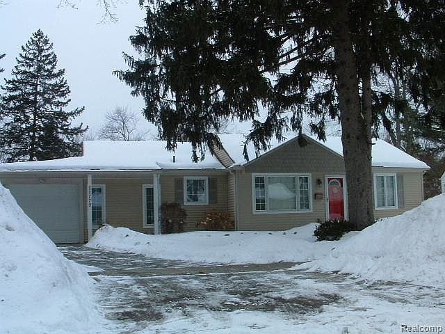 1st image of 22779 Lilac St