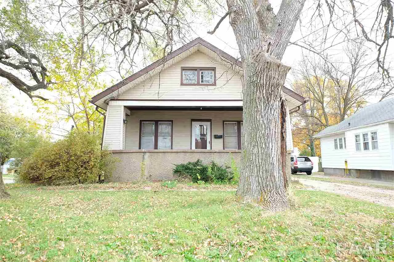 2718 N University St photo 1