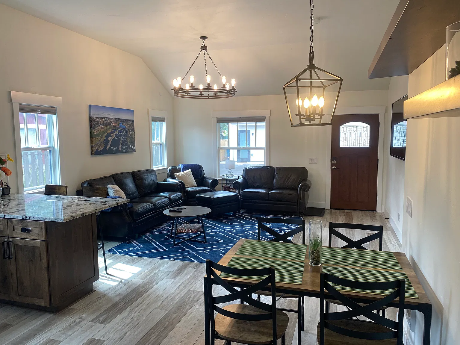38 Greeley Ave — Photo 3