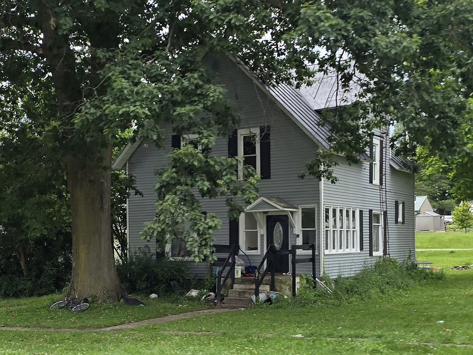 1st image of 240 S Main St