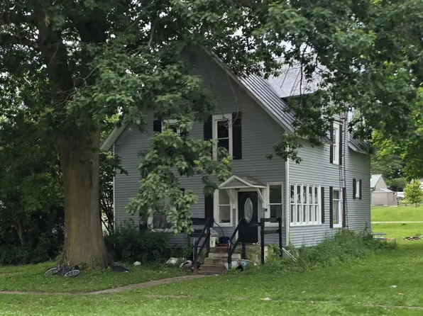 240 S Main St, Camden, MI 49232