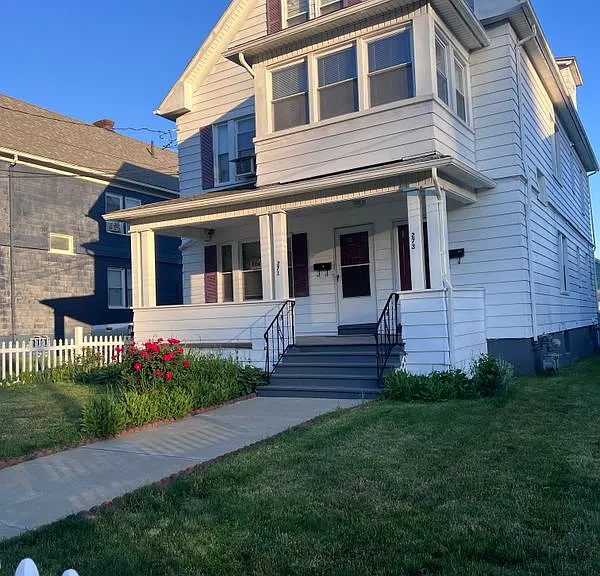271 Holcomb St #1 — Photo 7