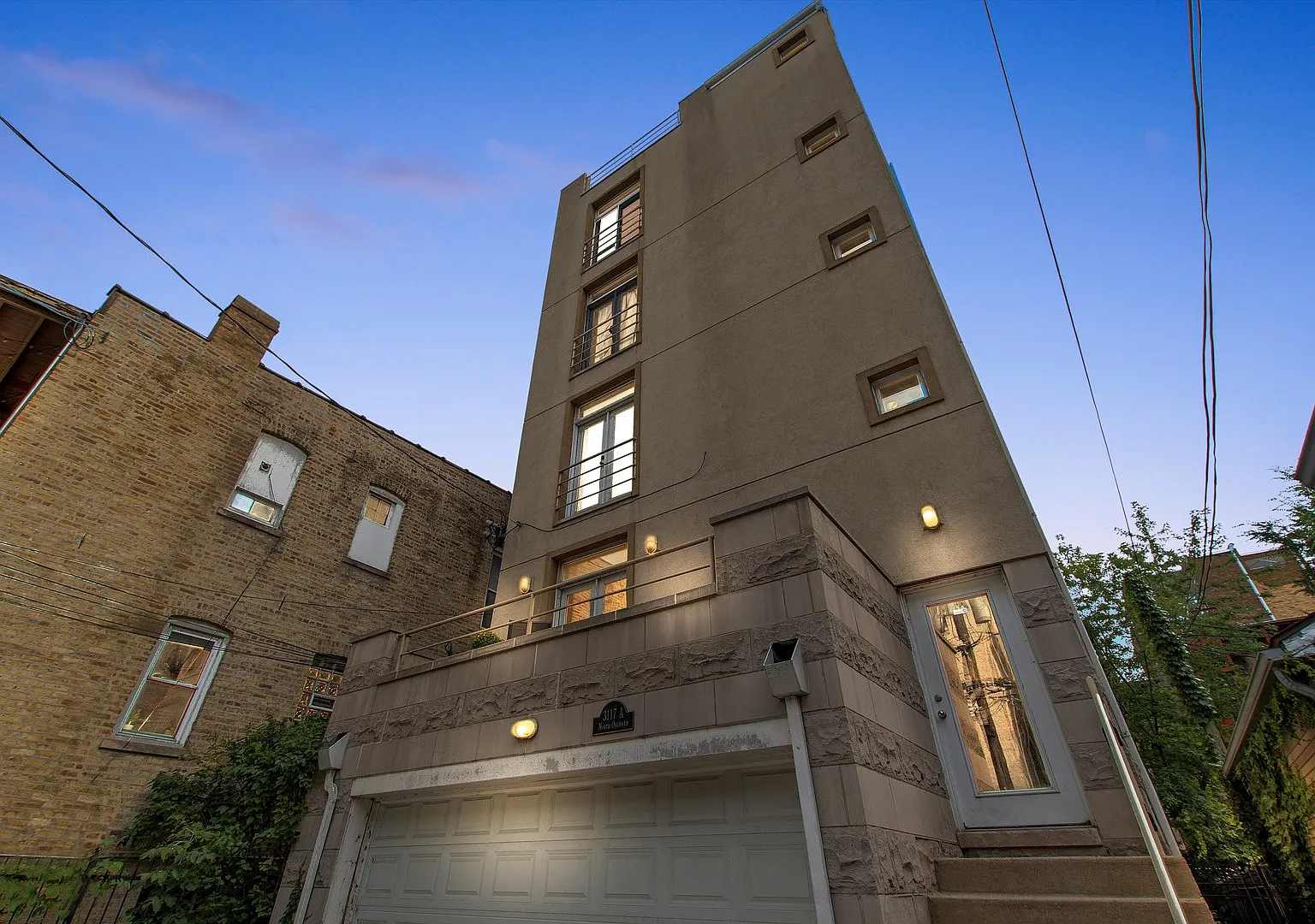 3 bed, 2.5 bath, 1800 sqft, $4,000 — Photo 3