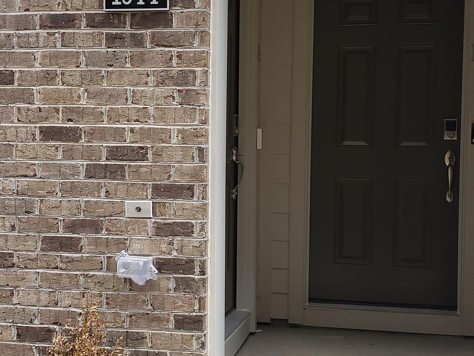 Front entrance: Door is to left