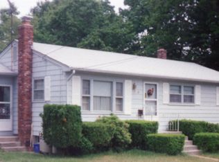 10 Dawn Ln, Coventry, RI 02816