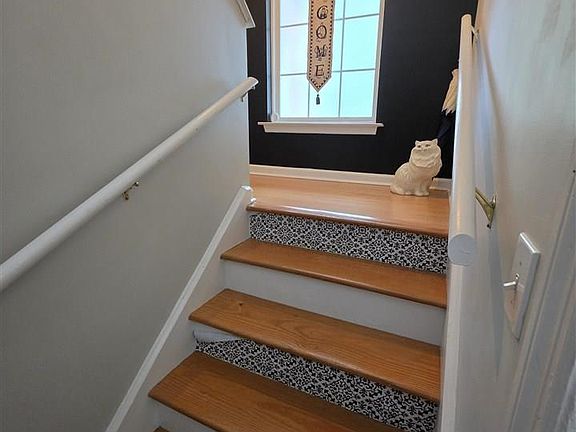 5th image of 2109 Sanderling Dr APT G