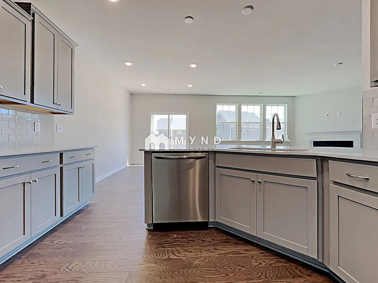 Room in 5 Bedroom Home at Moulin Ct Dr — Photo 3