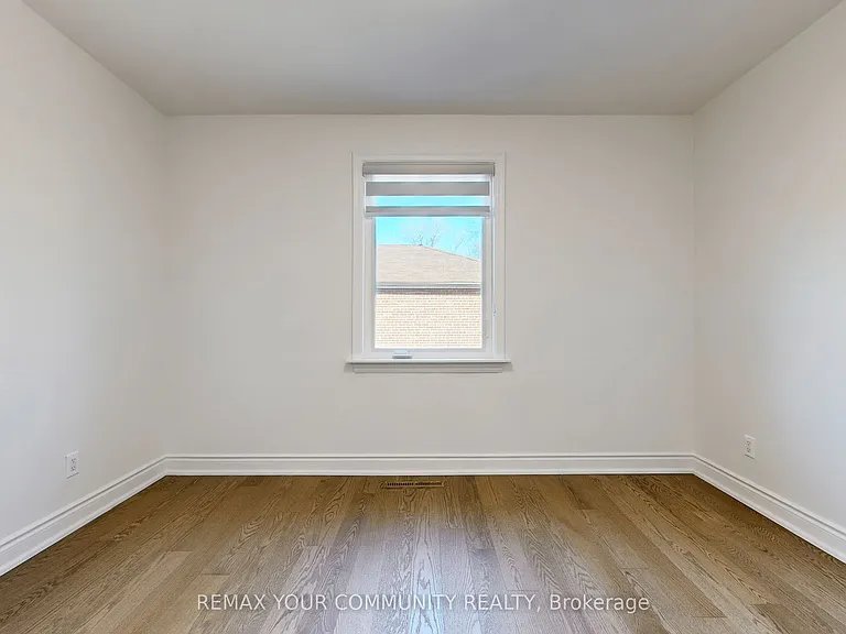 135 Searle Ave — Photo 16