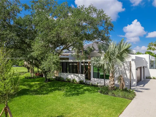 2635 Park Ter, Davie, FL 33330