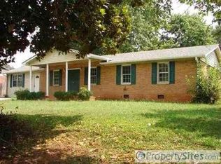 209 Edgewood Dr, Duncan, SC 29334