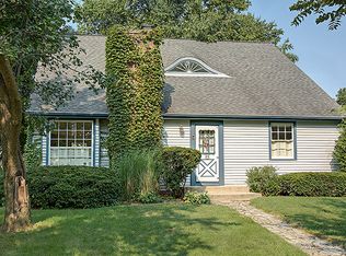 354 S Cherry St, Itasca, IL 60143