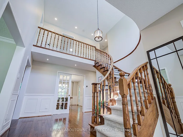 1273 Blackthorn Pl — Photo 6