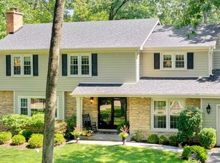 1093 S Green Bay Rd, Lake Forest, IL 60045