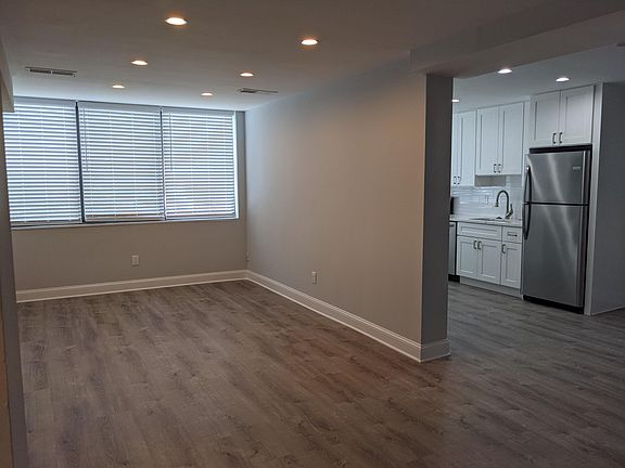 4th image of 479 N Armistead St APT T1