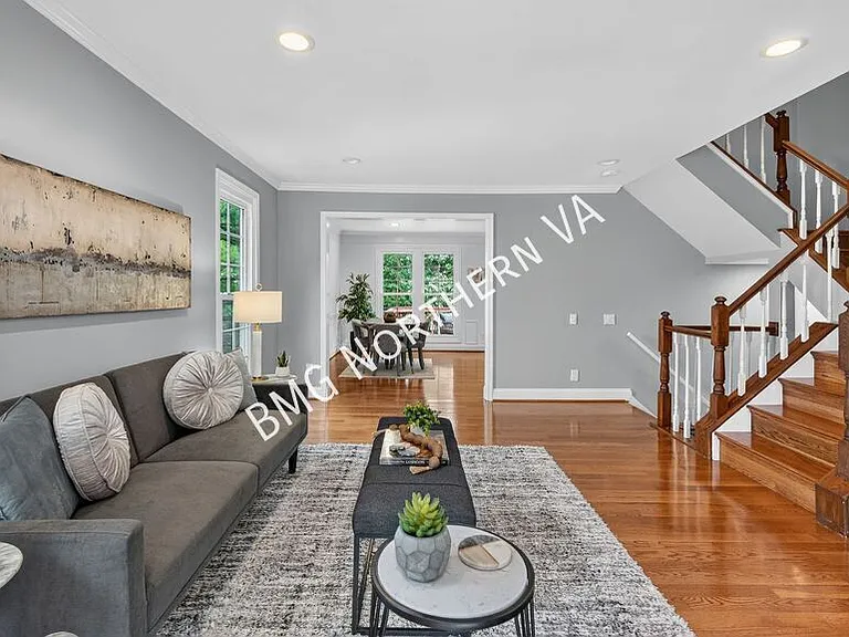 43790 Laburnum Sq — Photo 3