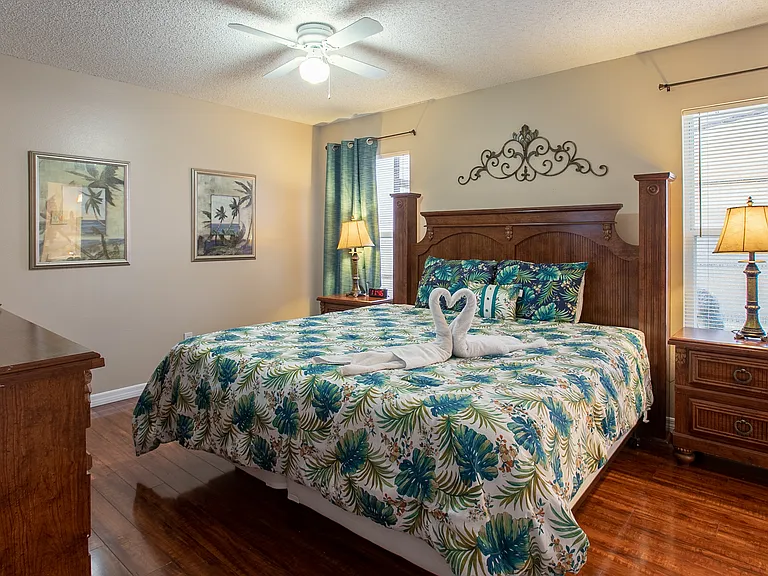 7802 Laurel Oak Ln — Photo 21