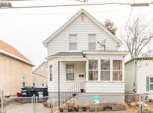 122 Ennell St, Lowell, MA 01850