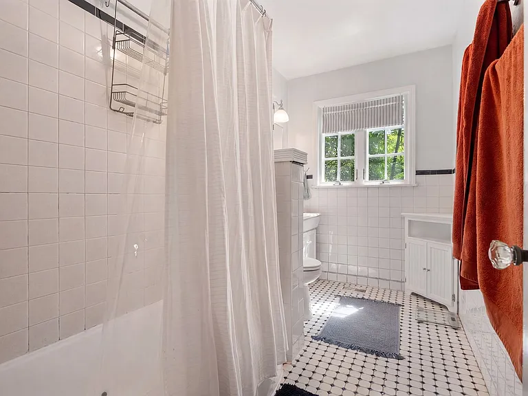 3002 Medlin Dr — Photo 10