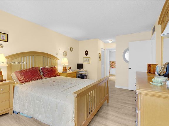 5th image of 325 NW 72nd Ave APT 308