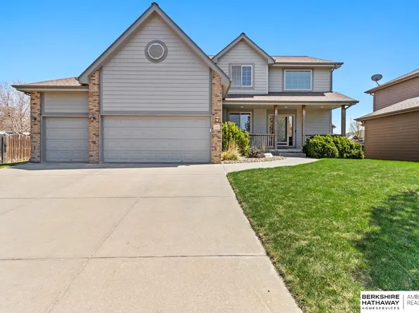 11209 Morgan Cir, Gretna, NE 68028