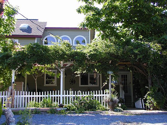New windows siding & Paint