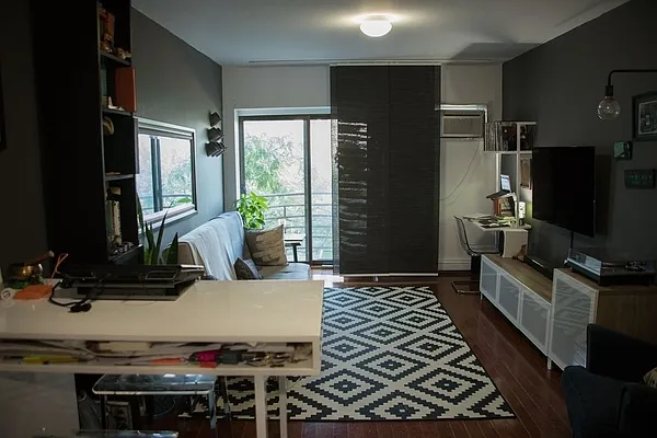 Rented by NY Space Finders Inc. | media 22