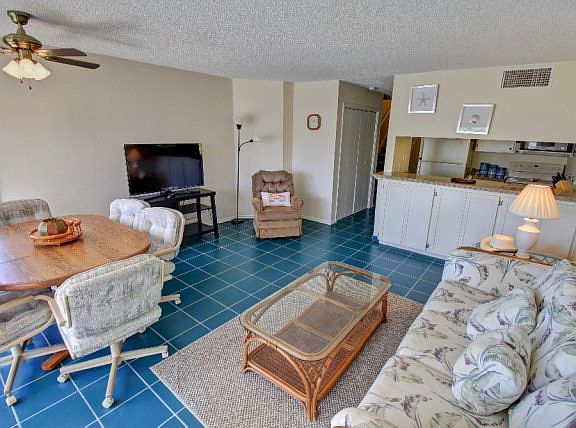 2nd image of 200 Padre Blvd #2108