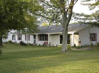 13127 Durkee Rd, Grafton, OH 44044