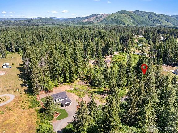 3rd image of 579 Thomas Street