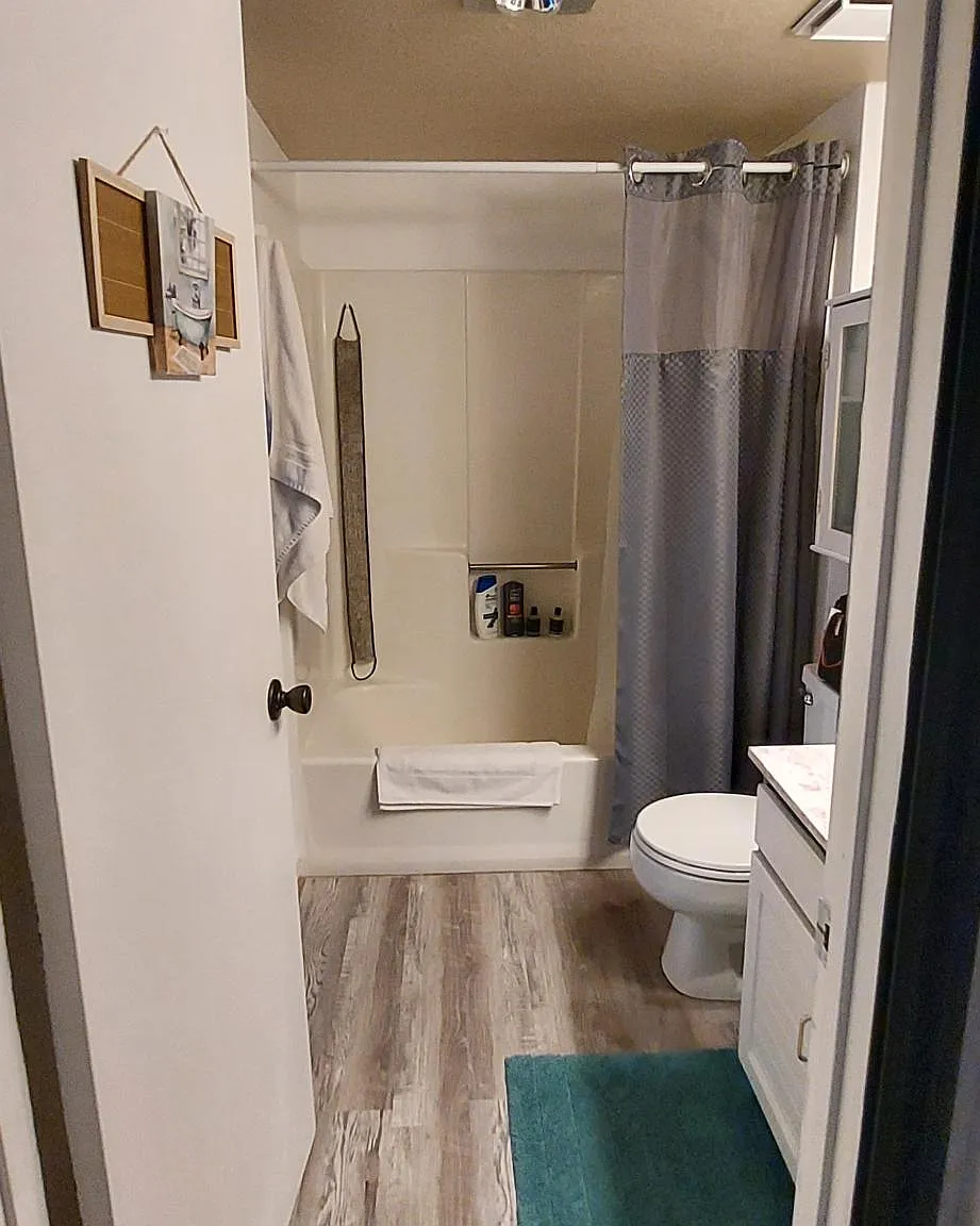 2 bed, 1060 sqft, $2,300 — Photo 1