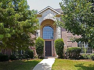 9413 Vista Cir, Irving, TX 75063