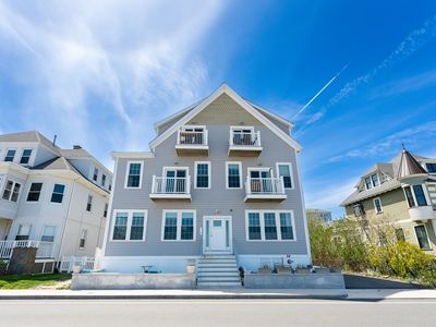 148 Winthrop Shore Dr APT 2, Winthrop, MA, 02152