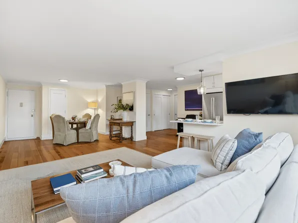 61 Jane Street image 4 of 15