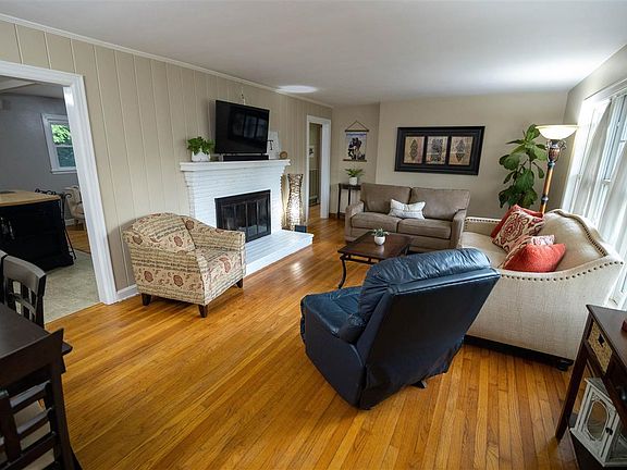 2nd image of 1228 Elizabeth St