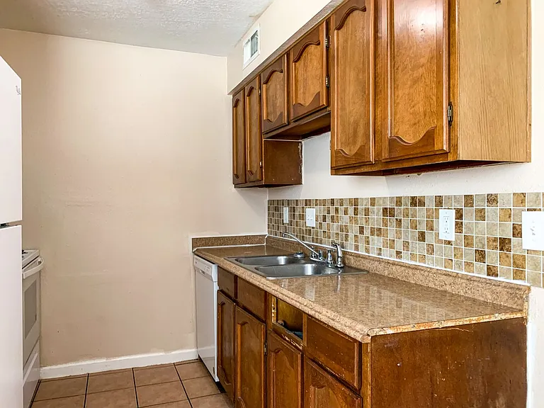 2 Bedroom Fourplex with Fireplace — Photo 12