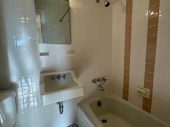 5th image of 180 N Beacon St #19