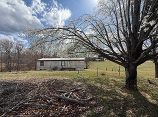 262 Burristown Paradise Ln, Gainesboro, TN 38562