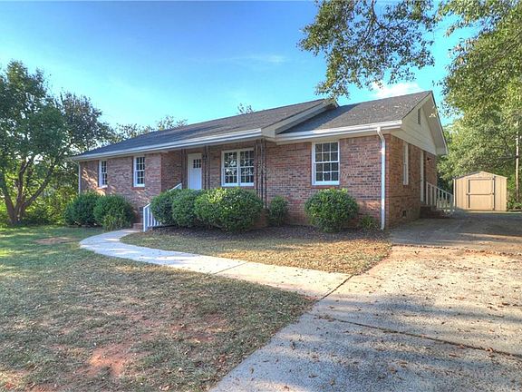 2nd image of 123 Mount Zion Blvd