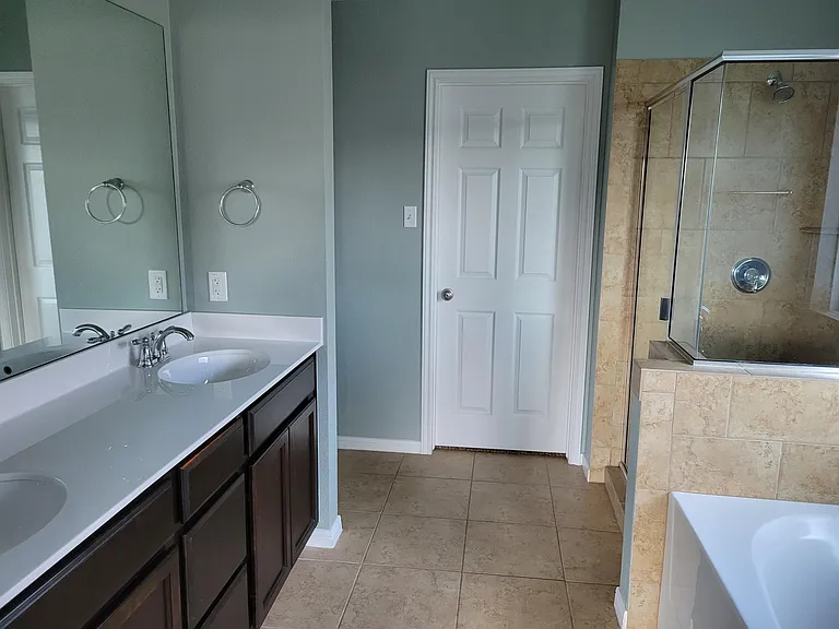 8121 Fieldstone Dr — Photo 7