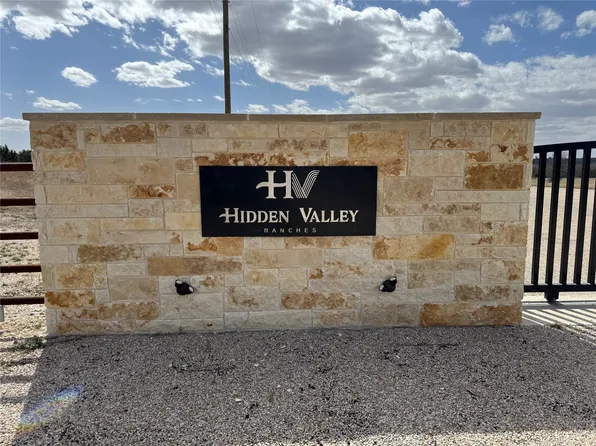 2073 Hidden Oaks Trail Gln, Walnut Springs, TX 76690