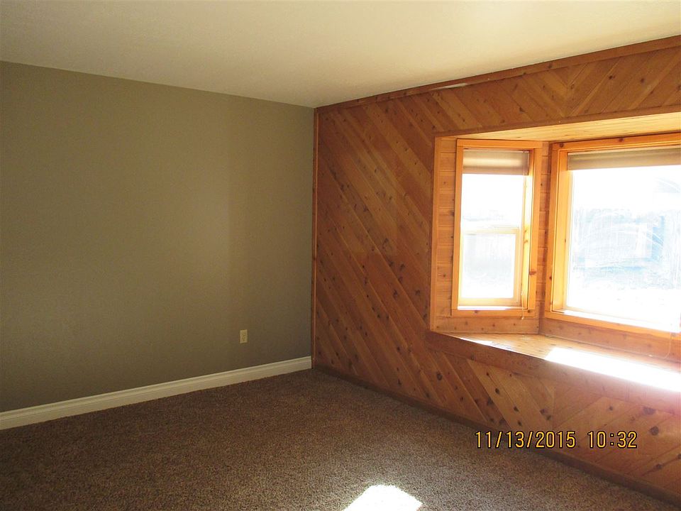 1st image of 186 Claremont Dr