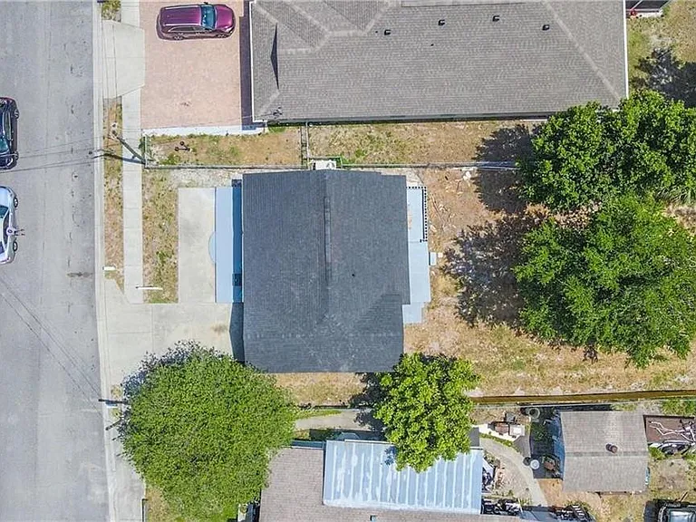 Carolyn Ave — Photo 30