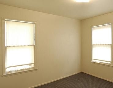 5th image of 502 E PALFREY DR