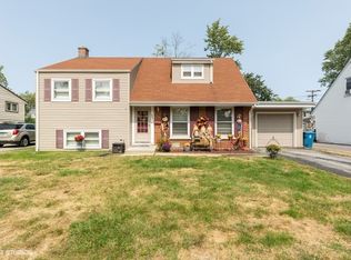 487 W Winchester Rd, Chicago Heights, IL 60411