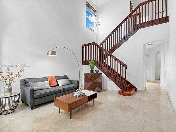 3rd image of 3758 SW 50th Ct
