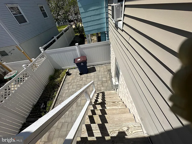 202 N Sacramento Ave #A — Photo 21