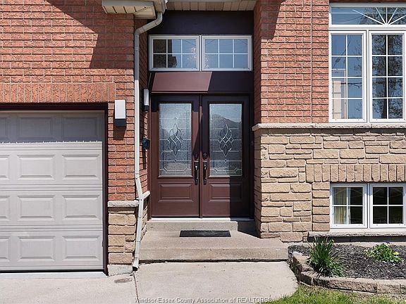 5th image of 1024 N Talbot Rd