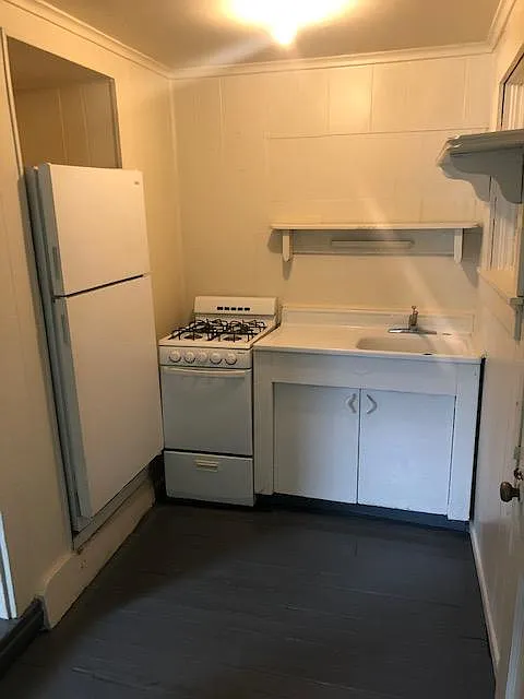 Studio, 500 sqft, $775 — Photo 3