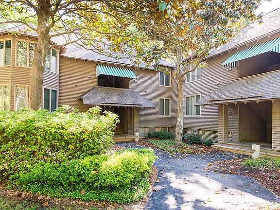 2nd image of 5562 Green Dolphin Way
