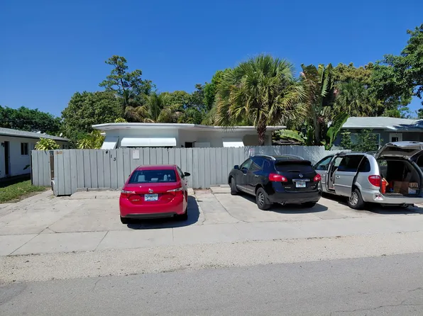 413 SE 20th St, Fort Lauderdale, FL 33316